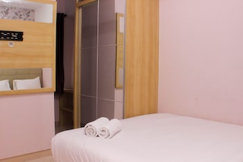 warm and homey 2br at springlake summarecon bekasi apartment