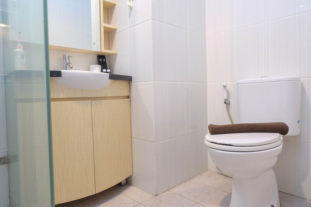 nice and comfy studio tamansari semanggi apartment