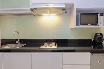 nice and comfy studio tamansari semanggi apartment