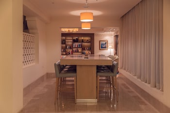 old palace sahl hasheseh