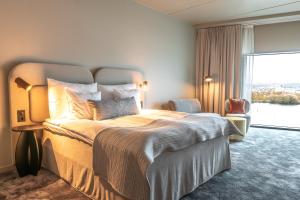 clarion hotel the pier