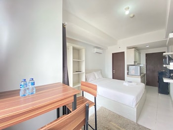 spacious studio room at mekarwangi square cibaduyut apartment