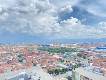 Spacious Studio Room At Mekarwangi Square Cibaduyut Apartment,,0 star