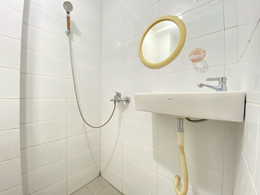 spacious studio room at gateway ahmad yani cicadas apartment