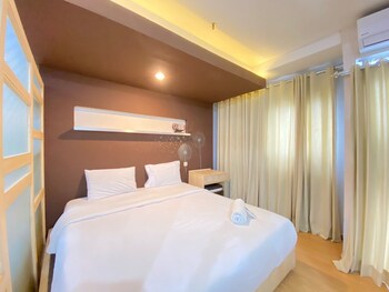 spacious studio room at gateway ahmad yani cicadas apartment