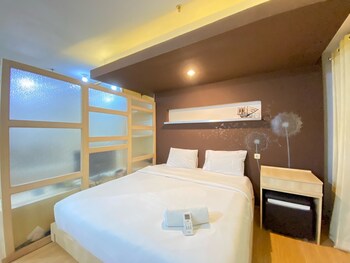 spacious studio room at gateway ahmad yani cicadas apartment