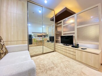 spacious studio room at gateway ahmad yani cicadas apartment