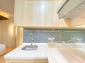 Spacious Studio Room At Gateway Ahmad Yani Cicadas Apartment,,0 star