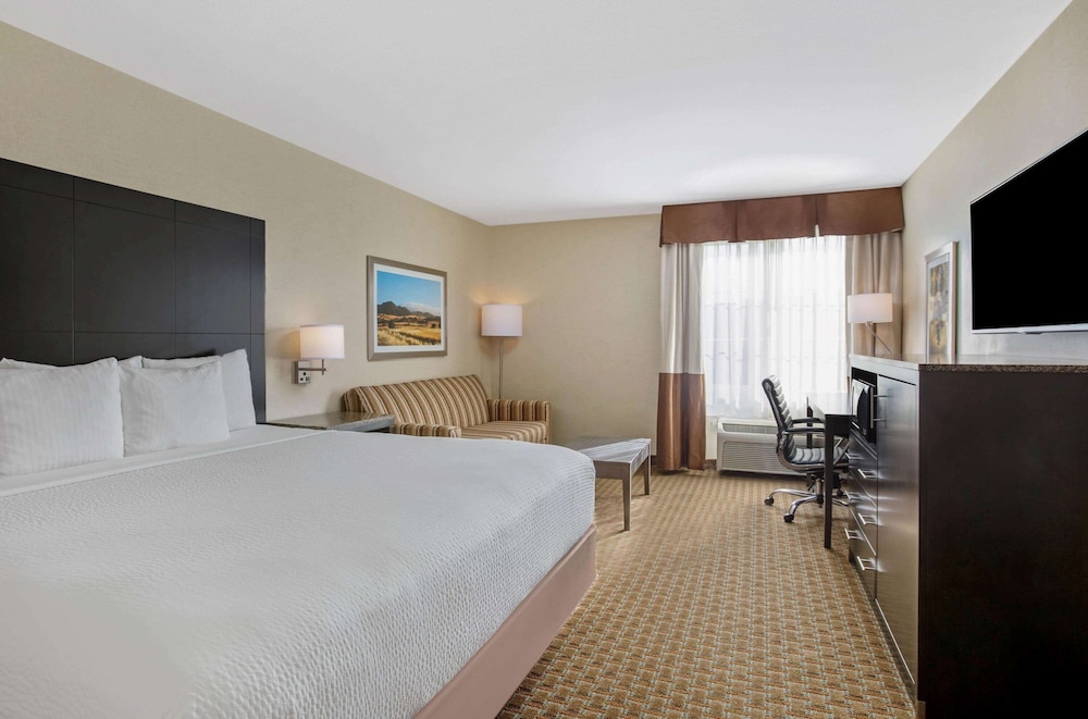 la quinta inn and suites by wyndham paso robles
