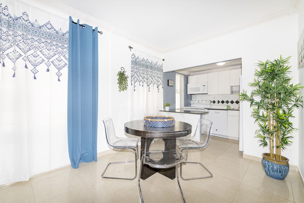 ocean drive apartments