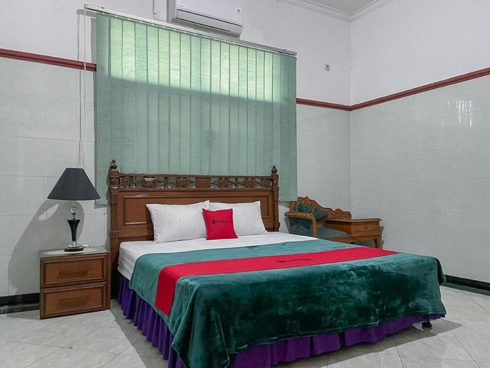 reddoorz syariah karang pilang