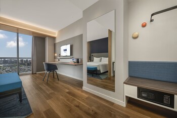 Holiday Inn Express Meishan Dongpo, An Ihg Hotel,,3 star