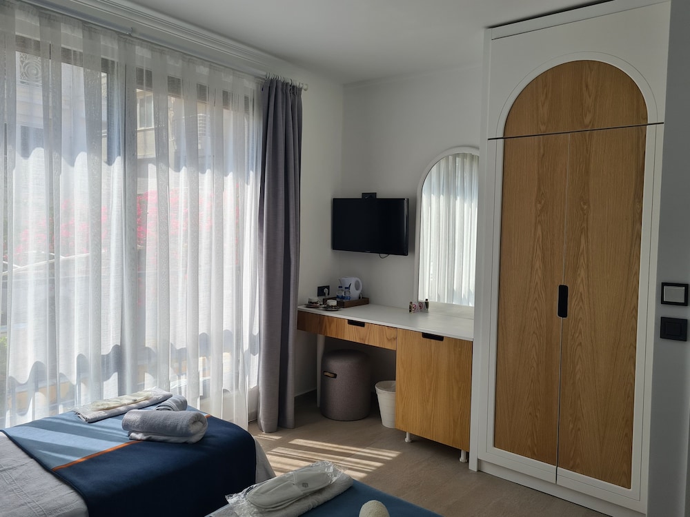 park hotel rooms and apart