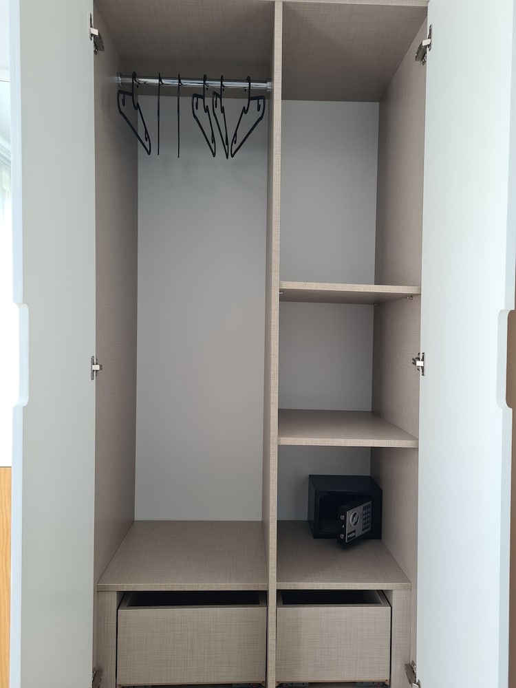 park hotel rooms and apart