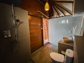 permata hill nusa penida