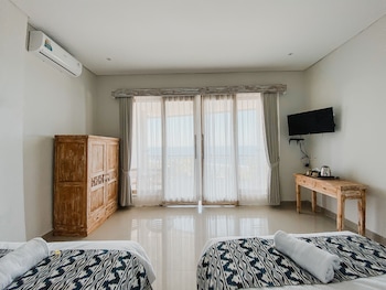 permata hill nusa penida