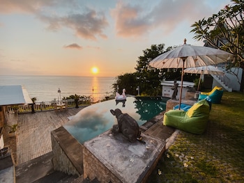 permata hill nusa penida