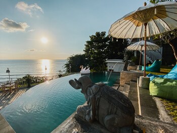 permata hill nusa penida