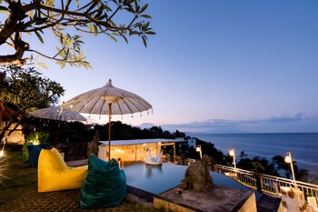 permata hill nusa penida