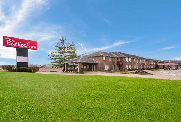 red roof inn lawrenceburg