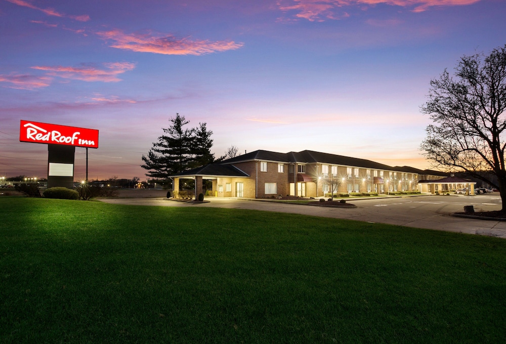 red roof inn lawrenceburg