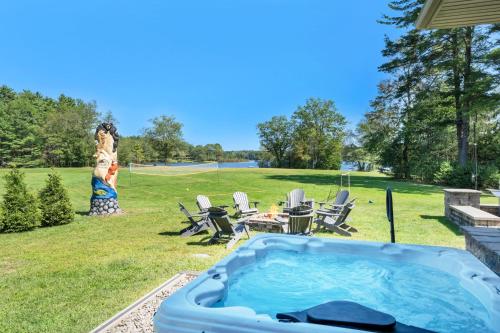 lake garden cottage 22 acres boats hot tub