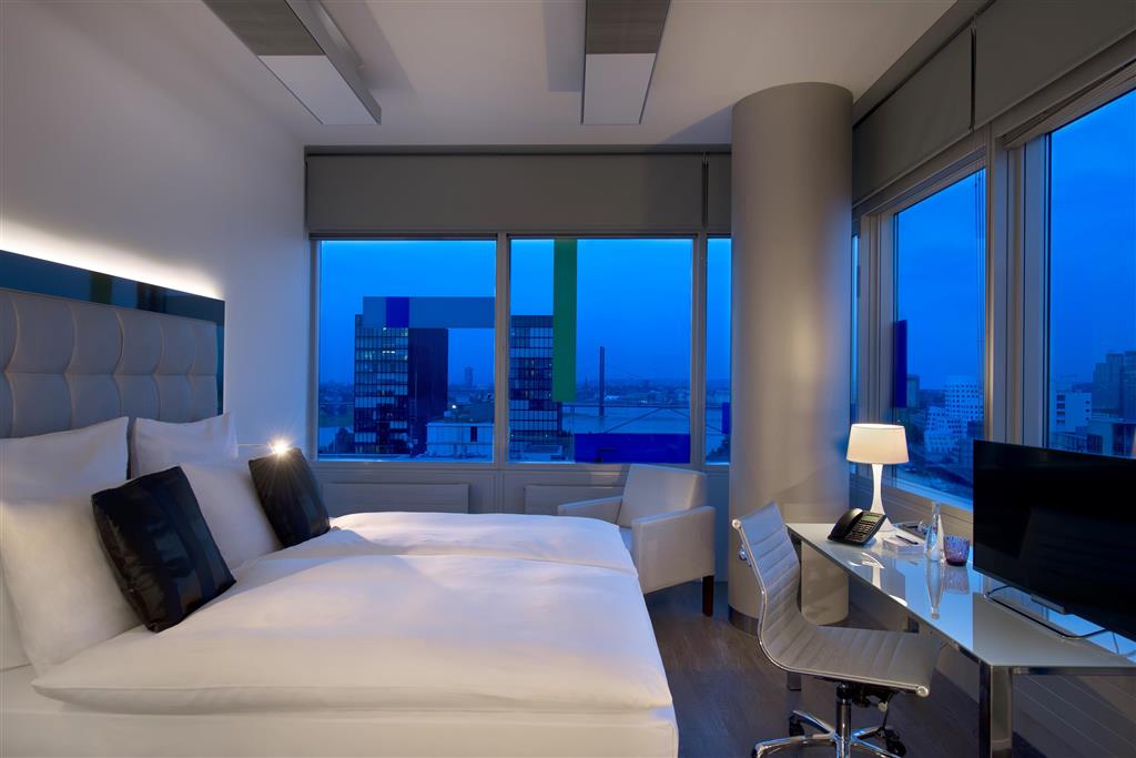 innside dusseldorf hafen