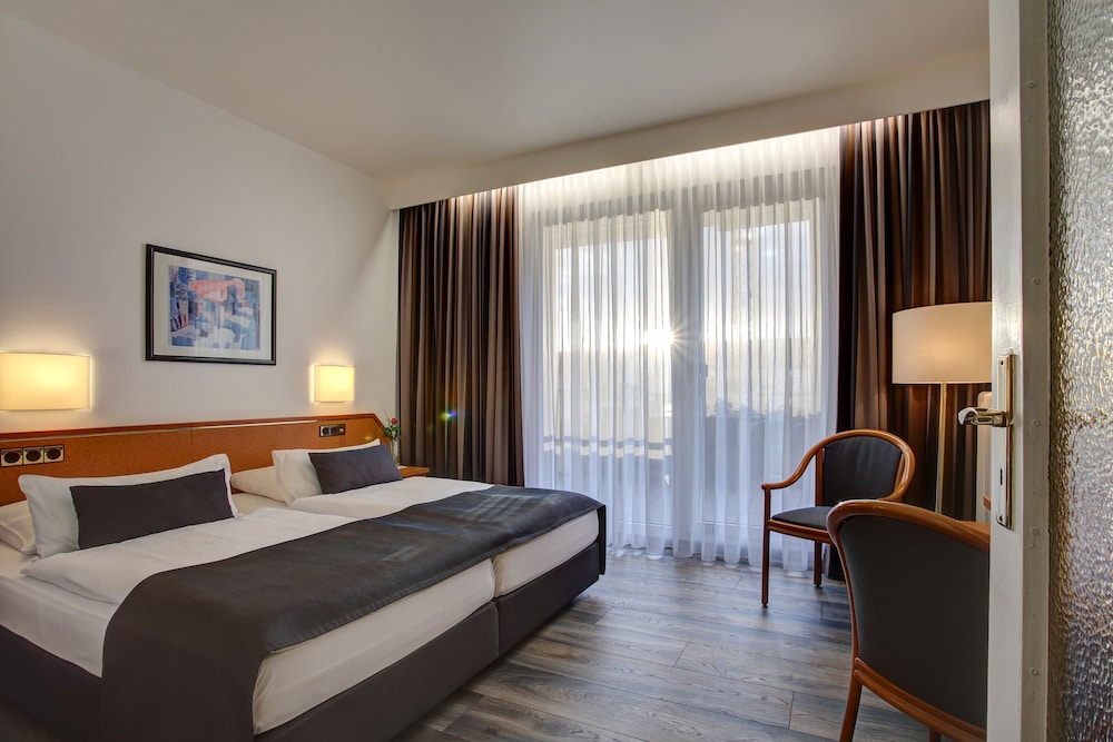 trip inn hotel esplanade