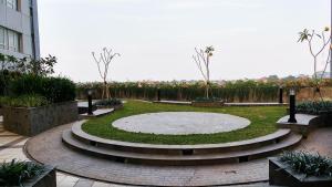best and strategic nifarro park studio apartment