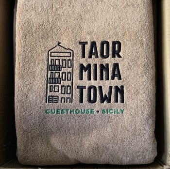 taormina town guesthouse sicily