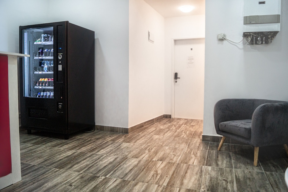 modern hotel mariahilfer virtual reception and self checkin