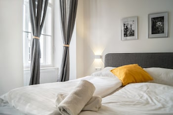 modern hotel mariahilfer virtual reception and self checkin