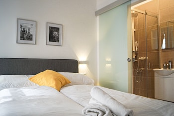 modern hotel mariahilfer virtual reception and self checkin