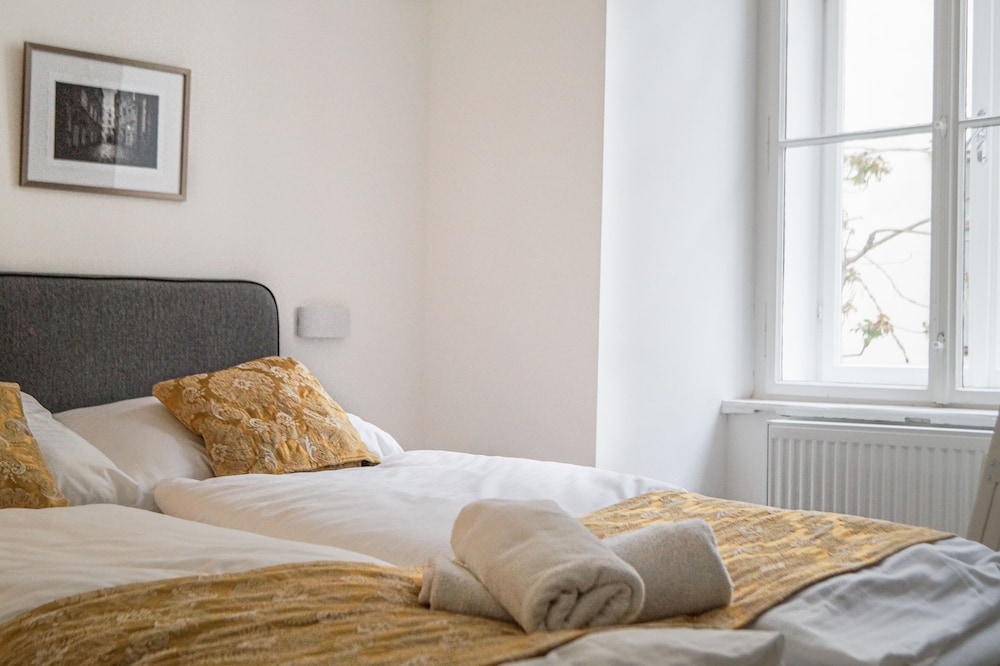 modern hotel mariahilfer virtual reception and self checkin