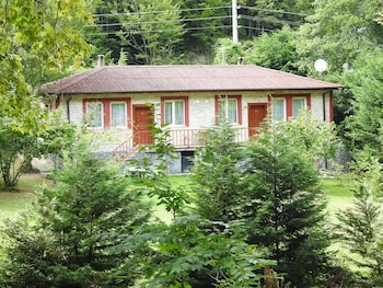 feel and live hotel villas restaurant