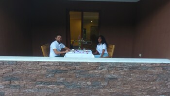 feel and live hotel villas restaurant