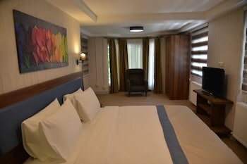feel and live hotel villas restaurant