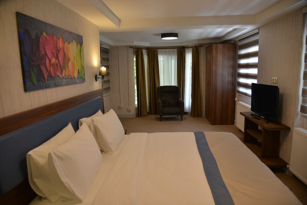 feel and live hotel villas restaurant