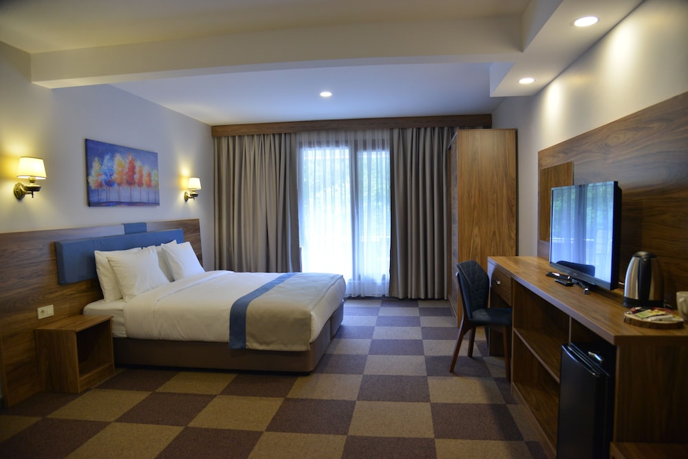 feel and live hotel villas restaurant