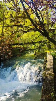 feel and live hotel villas restaurant