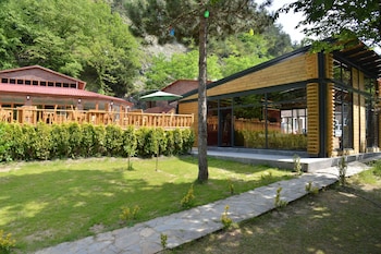 feel and live hotel villas restaurant