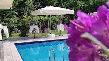 feel and live hotel villas restaurant