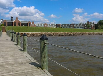 top floor handicap accessible bay view