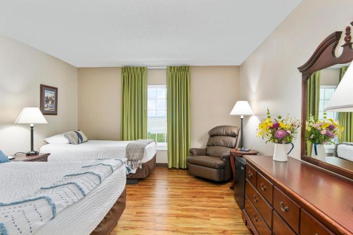 top floor handicap accessible bay view