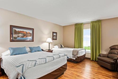 top floor handicap accessible bay view