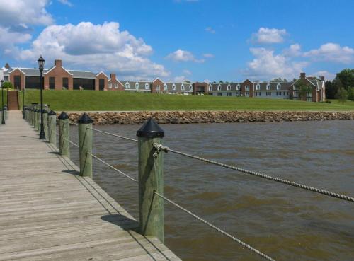 top floor handicap accessible bay view