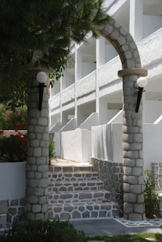 lagada beach hotel