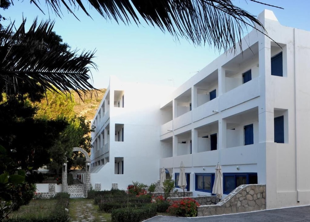 lagada beach hotel