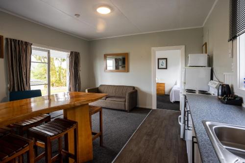 alpine country motel