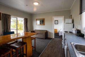 alpine country motel